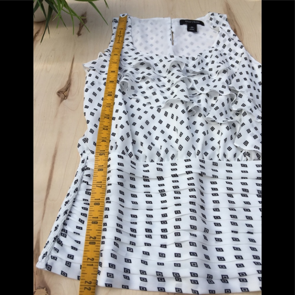 White House Black Market blouse - Picture 3 of 6
